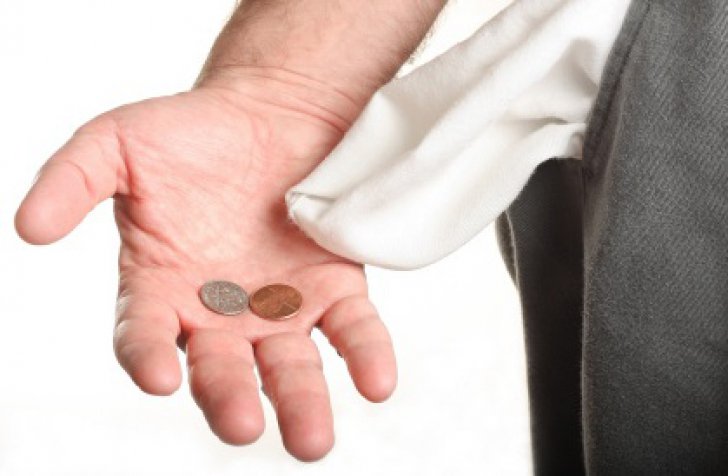 Sondaj: Mii de salarii mai mici, de anul viitor