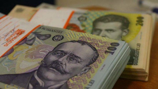 Un director economic din Gorj a găsit rețeta succesului. Numai în conturi, are peste un milion de lei