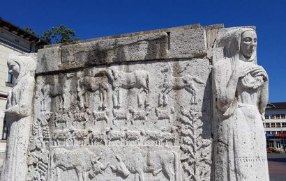 Primăria Târgu Jiu are nevoie de un milion de lei să reabiliteze Mausoleul Ecaterinei Teodoroiu plin de crăpături și cârpeli