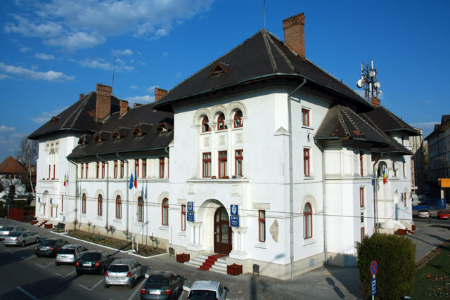 Primăria Târgu Jiu își mărește „flota”