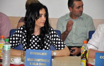 Iulia Vînă rămâne pe tușă. I-a fost încetat mandatul de consilier local din cauza incompatibilității