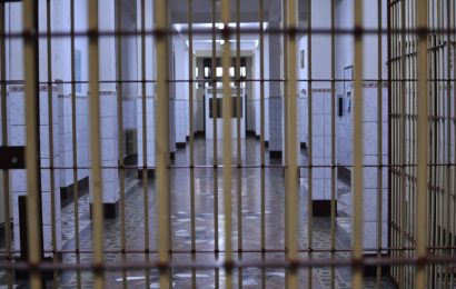 Violul, pedepsit în România la fel ca și crima