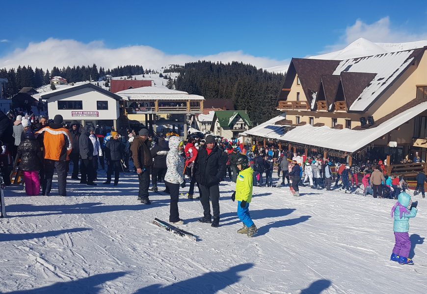 Prima competiție de schi din această iarnă de la Rânca