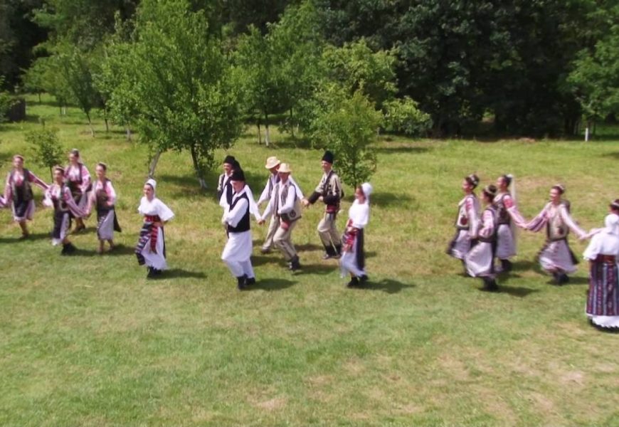 Festivalul Național de Muzică Populară „Meleaguri Brâncușiene”