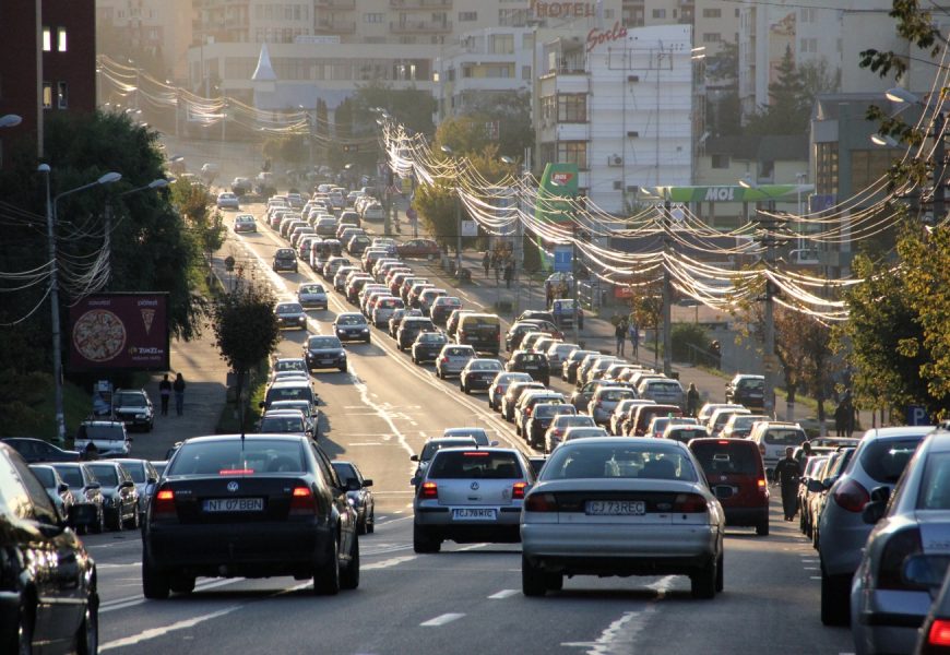 Taxa auto revine din vară