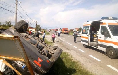 Circulatie blocata la Telesti dupa un accident de circulatie. Un pieton, in stare grava