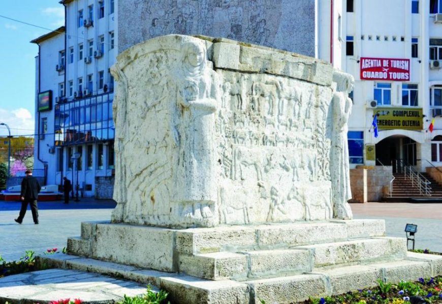 Reabilitarea Mausoleului Ecaterinei Teodoroiu intarzie din lipsa de specialisti