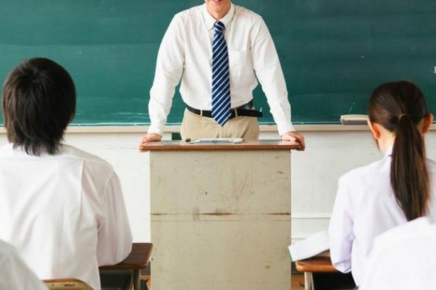 Vor putea preda și fără notă de trecere la titularizare