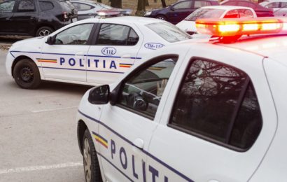 A vandalizat o cameră video dintr-o stație de autobuz din Târgu Jiu! Poliția îl caută 