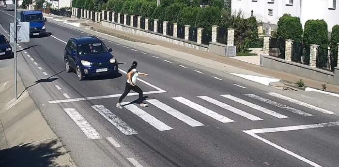 Femeie lovită pe trecerea de pietoni