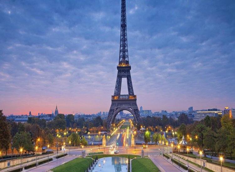 Masca obligatorie la Paris în zonele aglomerate