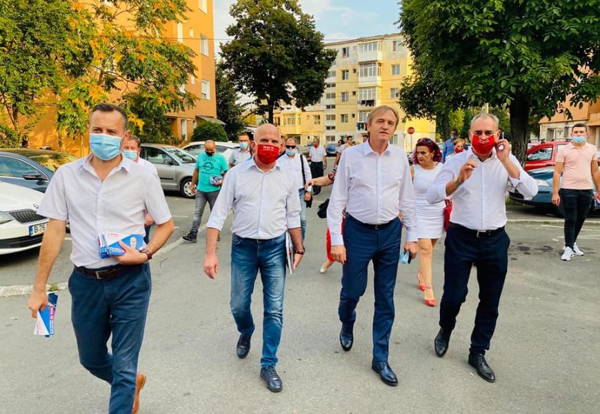 Mihai Weber, alături de echipa PSD de la Municipiul Târgu Jiu