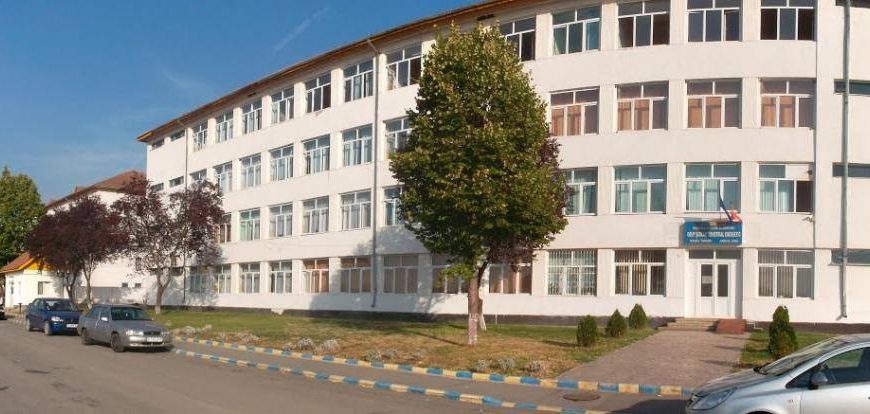 O nouă zi, un nou profesor infectat cu COVID