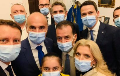 PNL își suspendă campania electorală