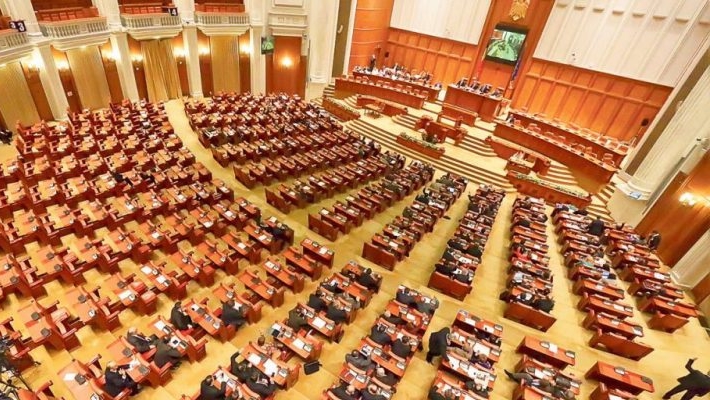 Peste 100 de candidați gorjeni vor să fie parlamentari
