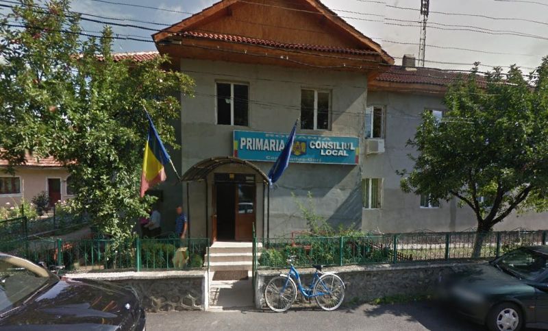 Se caută administrator public la primărie