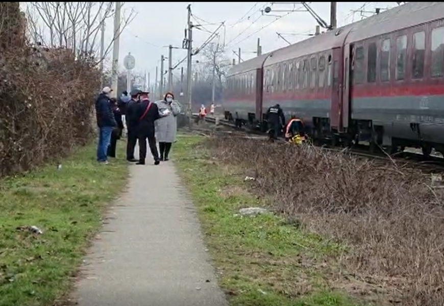 VIDEO: Persoană lovită de tren în Târgu Jiu