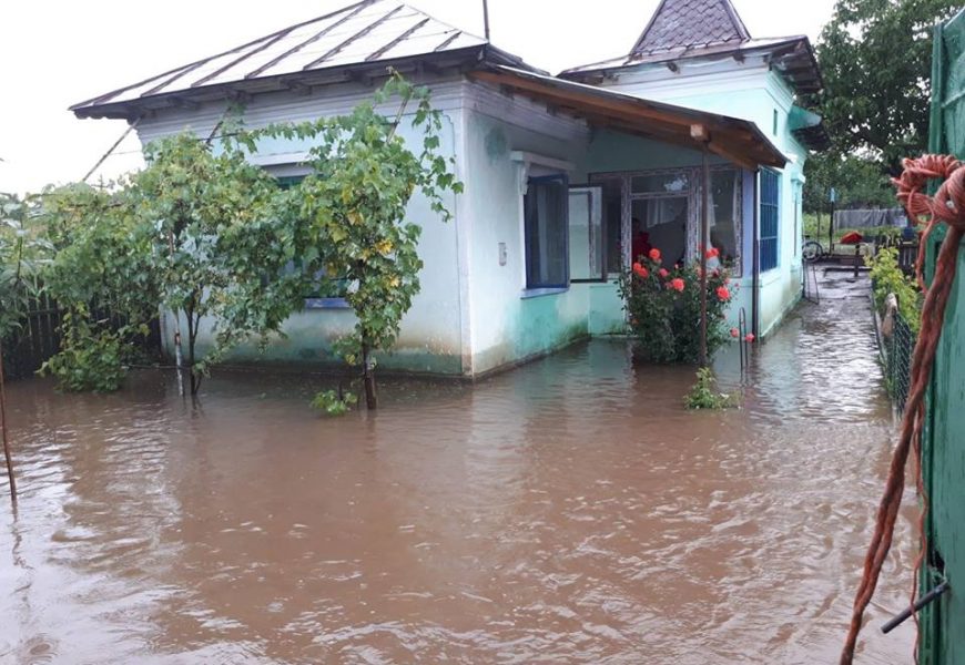 Gorj: Sute de gospodării, afectate de inundații