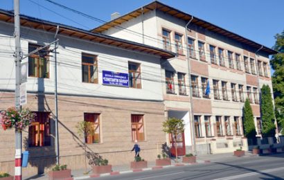 Târgu Jiu: Vrea reorganizarea spațiilor școlare