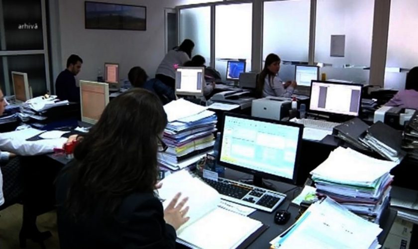 Ce se întâmplă cu salariile bugetarilor