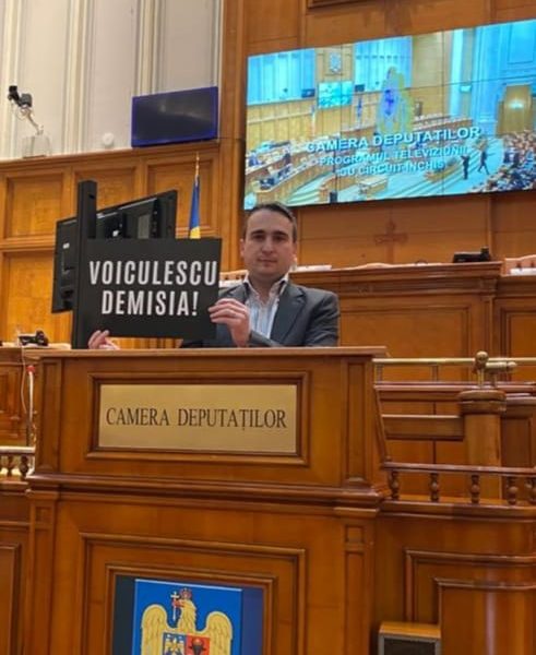 Un deputat gorjean cere demisia Ministrului Sănătății