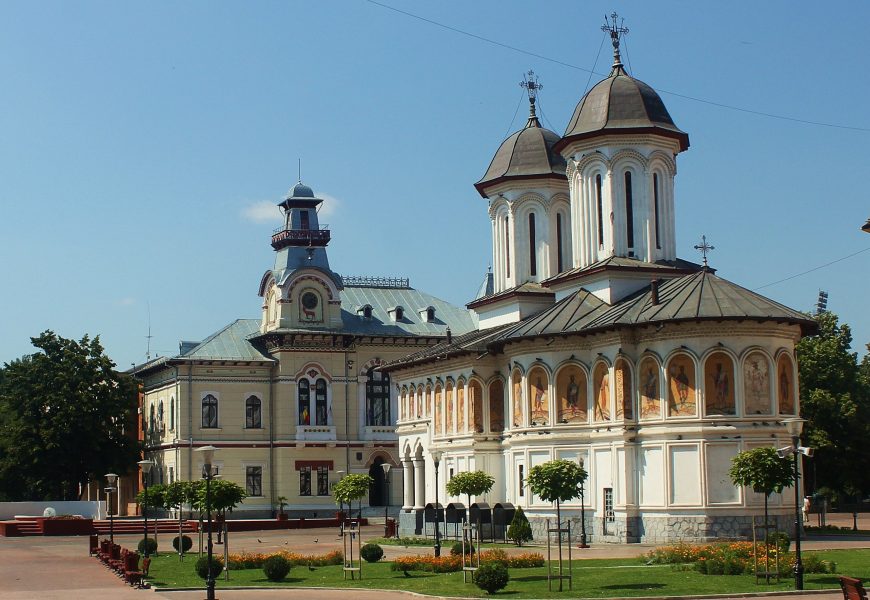 Târgu Jiul, în scenariul roșu! Elevi și profesori infectați cu COVID