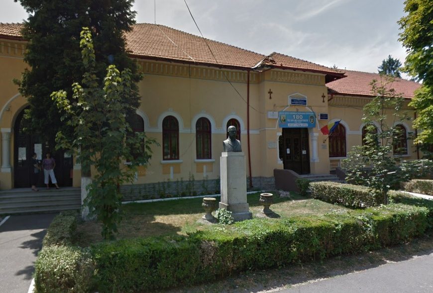 Noi cazuri de coronavirus în școlile din Gorj
