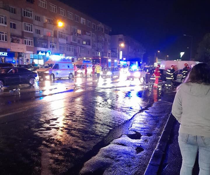 A făcut accident în Târgu Jiu. Era drogat