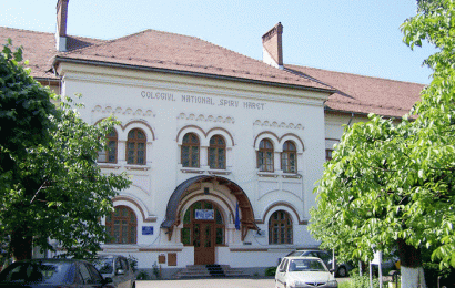 Elevi și cadre didactice, infectate cu coronavirus