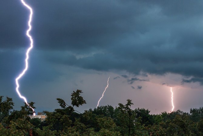 Vin furtunile în Gorj