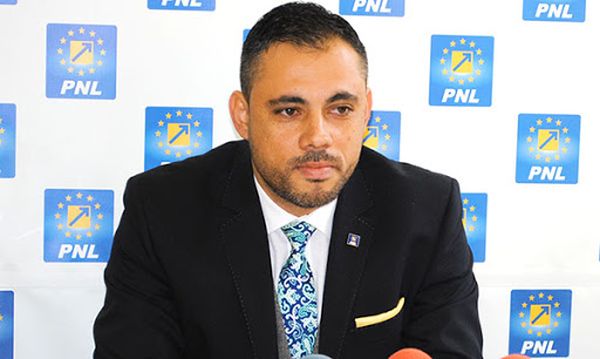 Demisiile se țin lanț în PNL! Preşedintele PNL Olt A DEMISIONAT! Demisiile se țin lanț în PNL! Preşedintele PNL Olt A DEMISIONAT!
