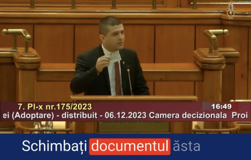 ”Românii trebuie să aibă un unic act de identitate!”
