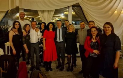 Petrecere organizată de Romanescu pentru angajații Primăriei! 