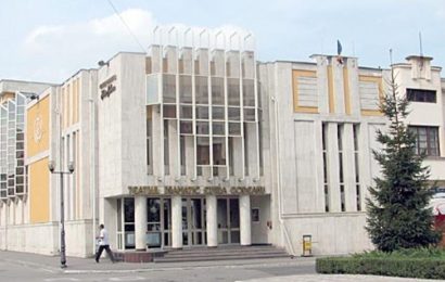 Spectacol de colinde în centrul municipiului Târgu Jiu! 