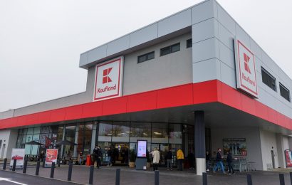 Controale în prag de sărbători la marile supermarketuri din oraș!