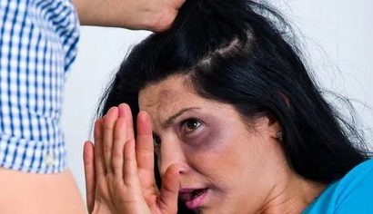 Reținut după ce și-a lovit soția! 