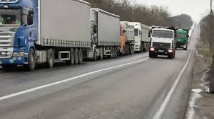 Traficul între Bumbeşti-Jiu şi Petroşani, îngreunat în weekend! 