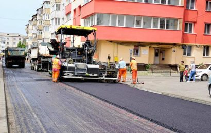 Se asfaltează un Bulevard din Târgu Jiu! 