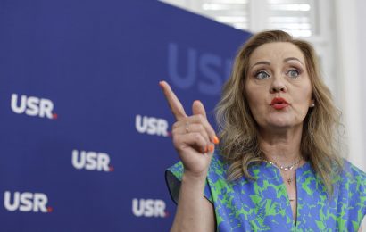 USR va candida pe liste proprii la următoarele alegeri 