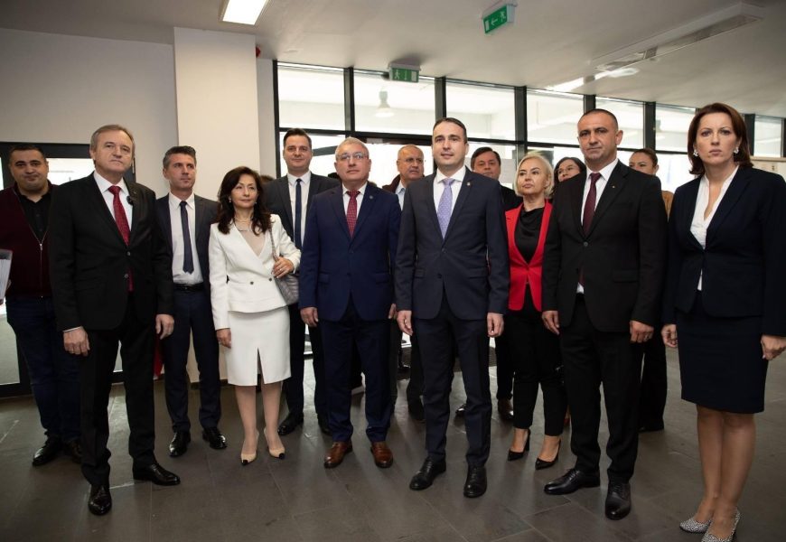 PSD-iștii gorjeni și-au depus dosarele pentru Parlamentul României 