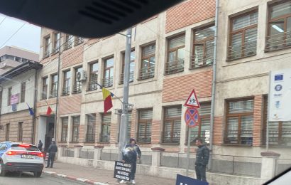 Protest în Târgu Jiu după ce CCR a decis renumărarea voturilor 