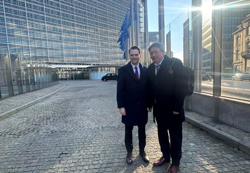 Burduja și Plaveti au ajuns la Comisia Europeană