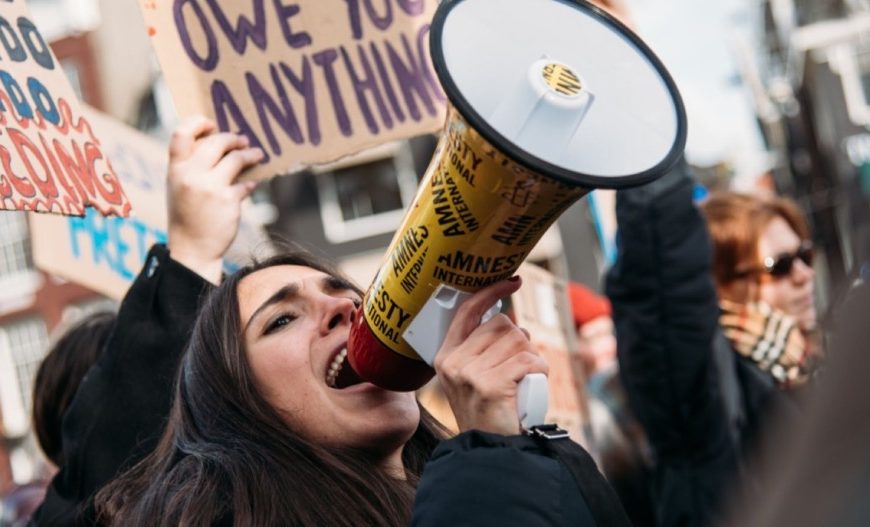 Protestează la București Protestează la București