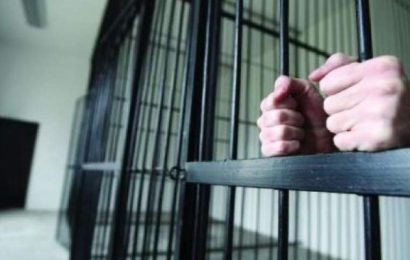 A ajuns în arest după ce a furat bunuri de 10 mii de euro 