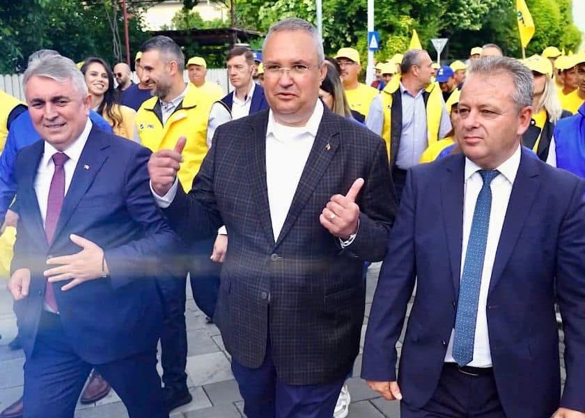Pleacă la Craiova cu sute de gorjeni! Îl susțin pe Crin Antonescu 
