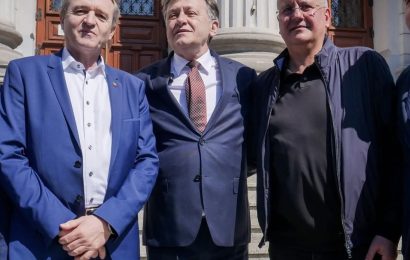 Crede că cel mai bine ar fi ca USR să îl susțină pe Crin Antonescu 