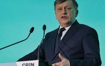 Cine a insistat ca Antonescu să vorbească despre CEO 